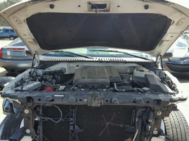 5LMJJ3H56BEJ00525 - 2011 LINCOLN NAVIGATOR Ақ фото 7