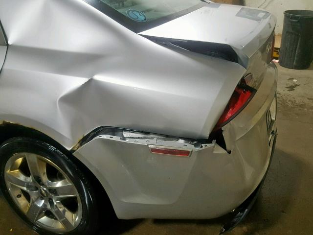 1G1ZH57B894213586 - 2009 CHEVROLET MALIBU 1LT 银色 照片 9