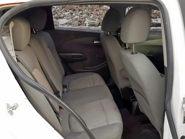 1G1JA6SH1D4188462 - 2013 CHEVROLET SONIC LS WHITE photo 6