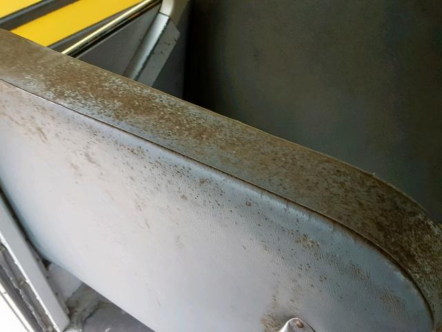 4UZAAXAK54CM08861 - 2004 FREIGHTLINER CHASSIS FS 黄色 照片 9