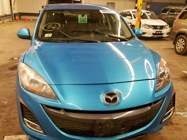 JM1BL1K65B1418929 - 2011 MAZDA 3 S BLUE photo 9