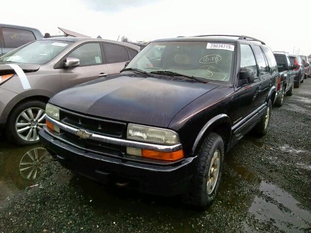 1GNDT13W2X2184491 - 1999 CHEVROLET BLAZER BLACK photo 2