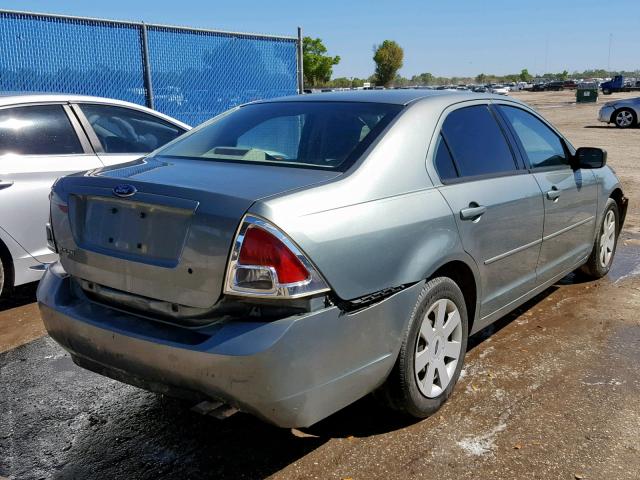 3FAFP06Z86R192438 - 2006 FORD FUSION S SILVER photo 4