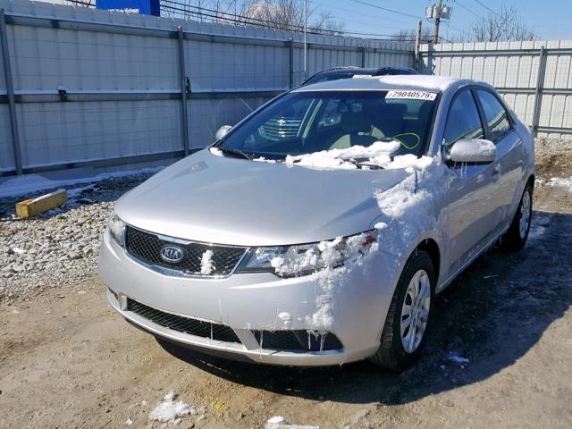 KNAFU4A20A5062988 - 2010 KIA FORTE EX SILVER photo 2