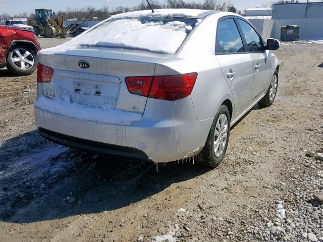 KNAFU4A20A5062988 - 2010 KIA FORTE EX SILVER photo 4