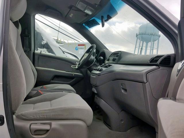 5FNRL3H29AB053403 - 2010 HONDA ODYSSEY LX SILVER photo 5