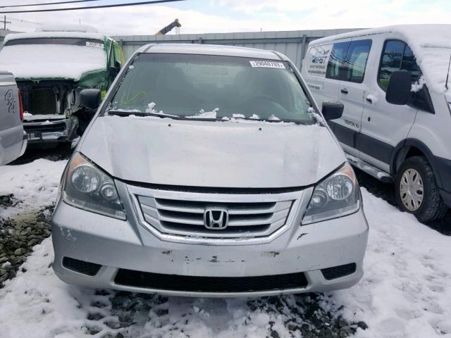 5FNRL3H29AB053403 - 2010 HONDA ODYSSEY LX SILVER photo 9