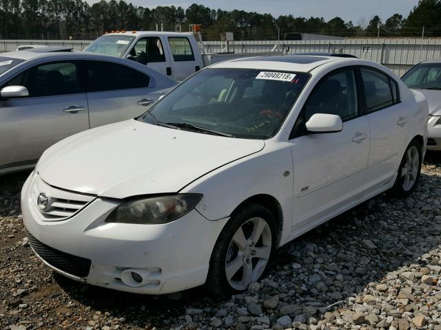 JM1BK323351256887 - 2005 MAZDA 3 S WHITE photo 2