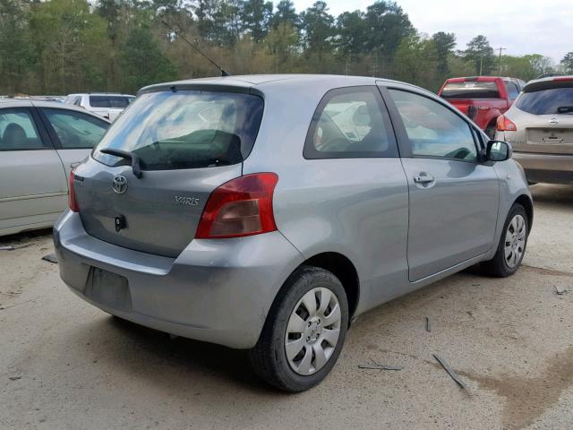 JTDJT923385169452 - 2008 TOYOTA YARIS GRAY photo 4