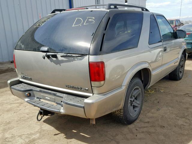 1GNCS18W2YK107399 - 2000 CHEVROLET BLAZER SILVER photo 4