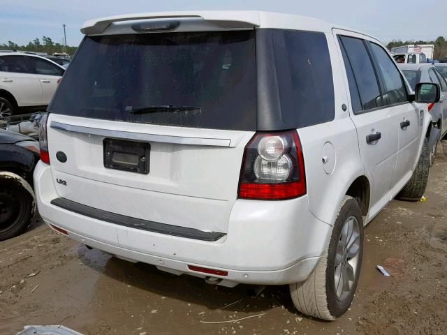 SALFR2BN9BH244408 - 2011 LAND ROVER LR2 HSE WHITE photo 4