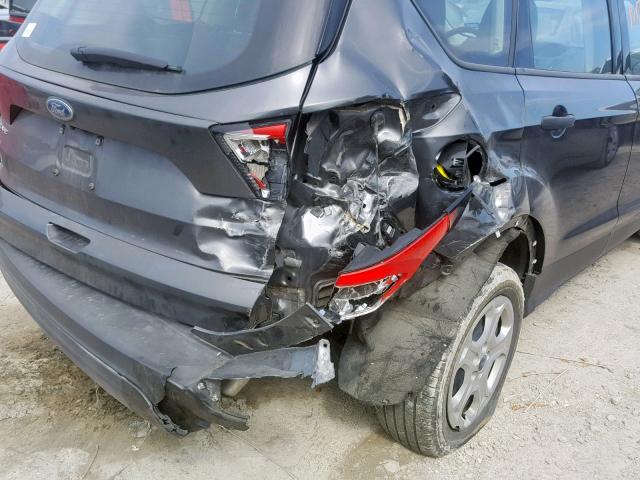 1FMCU0F73HUC10503 - 2017 FORD ESCAPE S GRAY photo 9