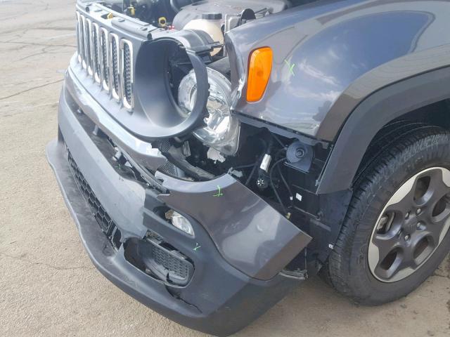 ZACCJBAB6HPG07984 - 2017 JEEP RENEGADE S ნაცრისფერი ფოტო 9