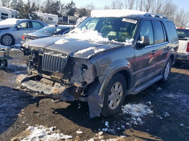 5LMFU28R04LJ12856 - 2004 LINCOLN NAVIGATOR BEIGE photo 2