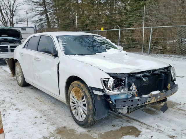 2C3CCARG9DH533397 - 2013 CHRYSLER 300 WHITE photo 1