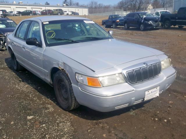 2MEFM74W3XX644947 - 1999 MERCURY GRAND MARQ SILVER photo 1