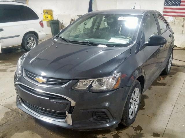 1G1JB5SH2H4177600 - 2017 CHEVROLET SONIC LS 灰色 照片 2