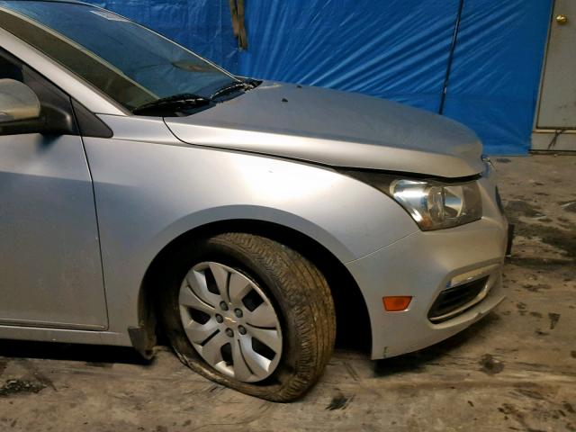 1G1PA5SH1F7146931 - 2015 CHEVROLET CRUZE LS SILVER photo 9