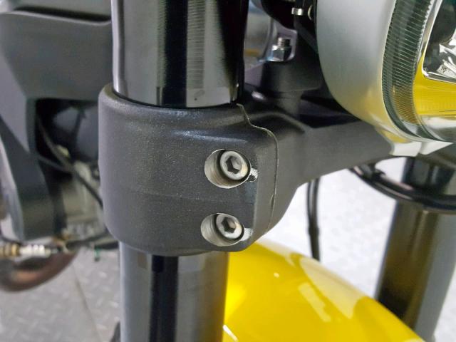 ML015ANMXFT001154 - 2015 DUCATI SCRAMBLER YELLOW photo 17