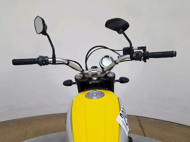 ML015ANMXFT001154 - 2015 DUCATI SCRAMBLER YELLOW photo 19