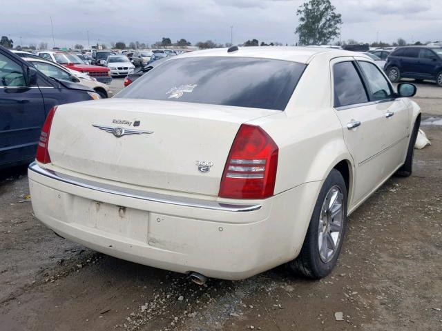 2C3AA63H45H170455 - 2005 CHRYSLER 300C BEIGE photo 4