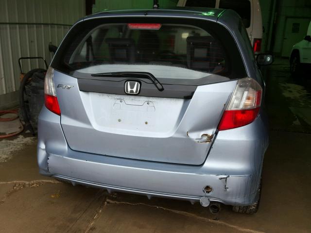 JHMGE8H37BC020193 - 2011 HONDA FIT BLUE photo 9