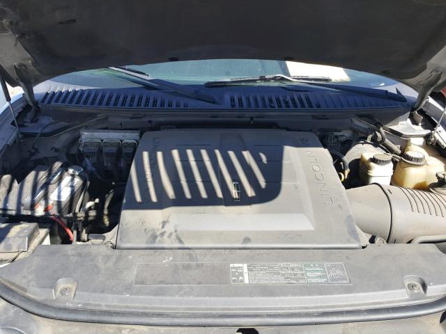 5LMFU27526LJ11676 - 2006 LINCOLN NAVIGATOR SILVER photo 7