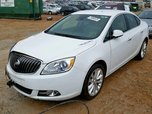 1G4PR5SK0E4212148 - 2014 BUICK VERANO CON WHITE photo 2