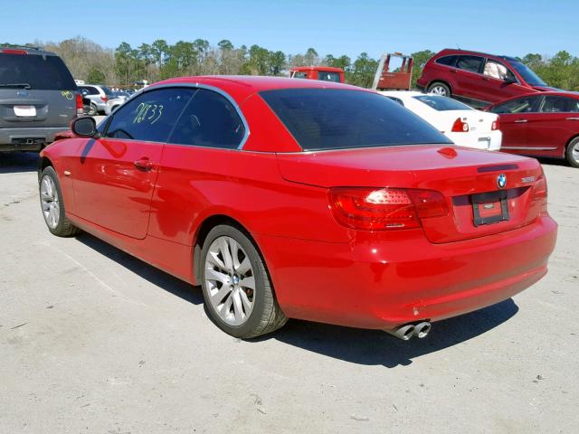 WBADW3C55BE541430 - 2011 BMW 328 I RED photo 3