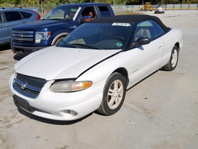 3C3EL55H5TT301030 - 1996 CHRYSLER SEBRING JX WHITE photo 2