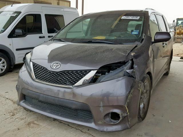 5TDXK3DC2DS402779 - 2013 TOYOTA SIENNA SPO SILVER photo 2