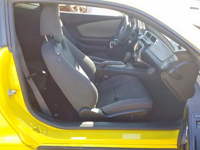 2G1FA1E33E9154286 - 2014 CHEVROLET CAMARO LS YELLOW photo 5