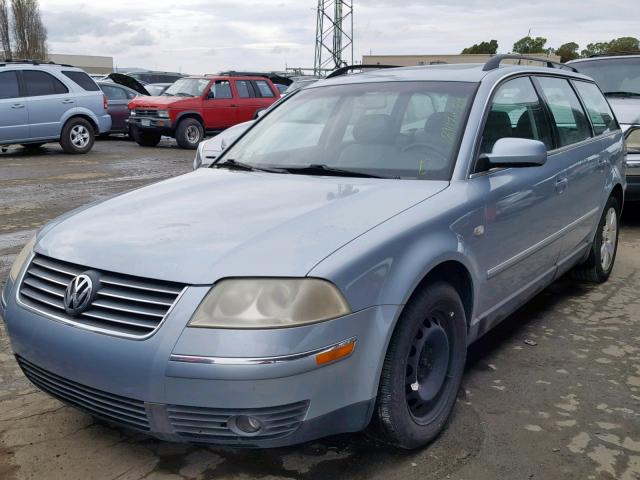 WVWWH63B01E258705 - 2001 VOLKSWAGEN PASSAT GLX BLUE photo 2