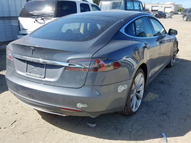 5YJSA1DG4DFP04924 - 2013 TESLA MODEL S BLUE photo 4