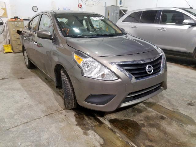 3N1CN7AP1HL810886 - 2017 NISSAN VERSA S  photo 1