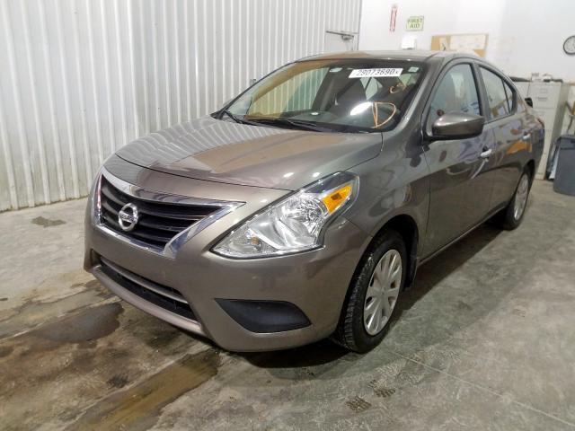 3N1CN7AP1HL810886 - 2017 NISSAN VERSA S  photo 2