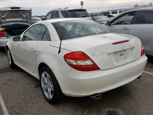 WDBWK54F77F154808 - 2007 MERCEDES-BENZ SLK 280 WHITE photo 3