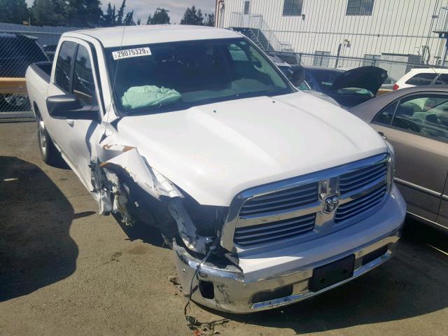 1C6RR7TT1KS530598 - 2019 RAM 1500 CLASS WHITE photo 1