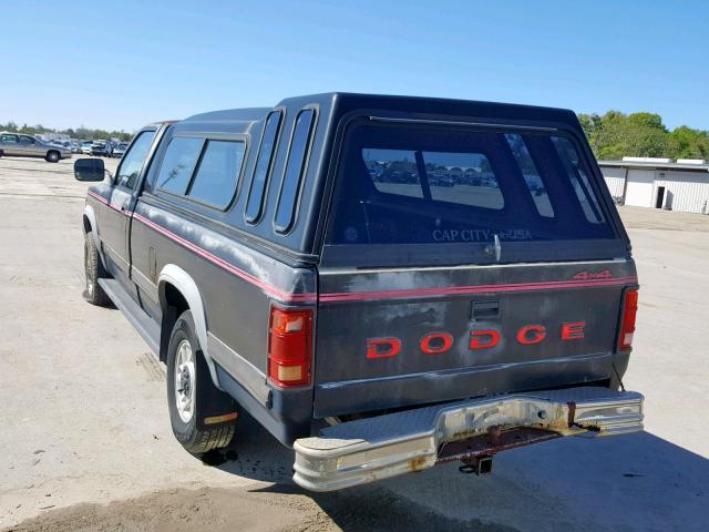 1B7GG26Y6MS289429 - 1991 DODGE DAKOTA BLACK photo 3