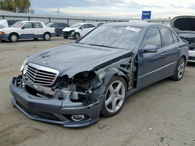 WDBUF56X79B435261 - 2009 MERCEDES-BENZ E 350 GRAY photo 2