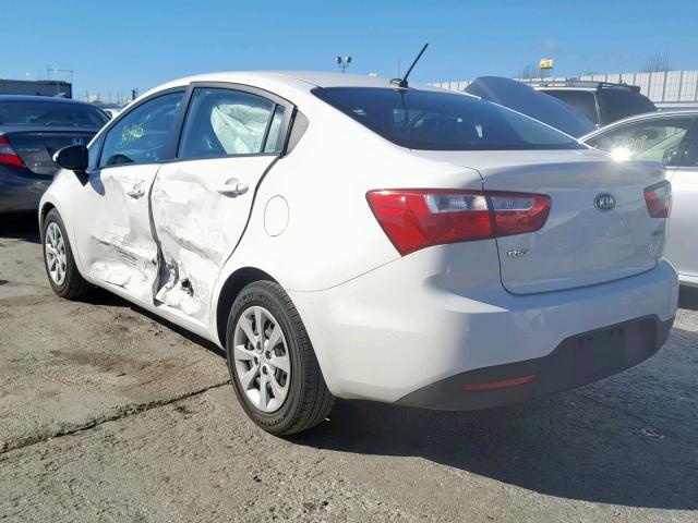 KNADN4A31F6458300 - 2015 KIA RIO EX WHITE photo 3