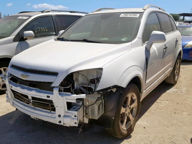 3GNAL3E51CS541452 - 2012 CHEVROLET CAPTIVA SP WHITE photo 2