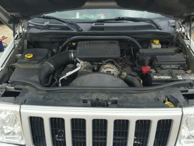 1J8HG48NX6C363461 - 2006 JEEP COMMANDER SILVER photo 7