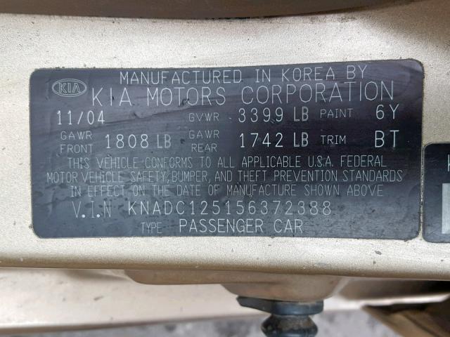 KNADC125156372388 - 2005 KIA RIO GOLD photo 10