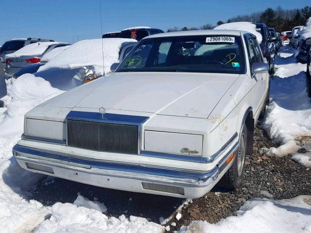 1C3XC66R6MD293839 - 1991 CHRYSLER NEW YORKER WHITE photo 2