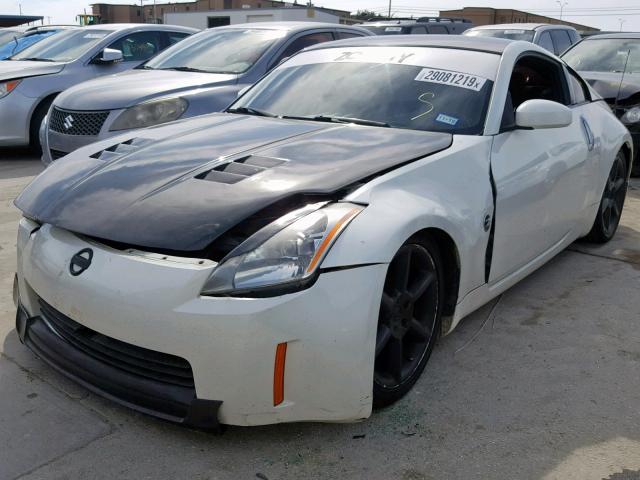 JN1AZ34DX4T150844 - 2004 NISSAN 350Z COUPE WHITE photo 2