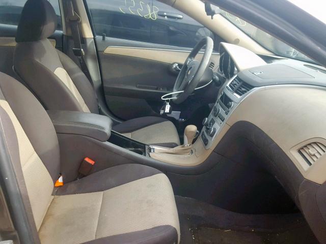 1G1ZB5E09CF165563 - 2012 CHEVROLET MALIBU LS 棕色 照片 5