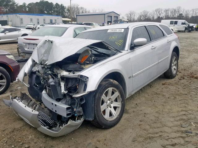 2D4FV47V06H126144 - 2006 DODGE MAGNUM SXT SILVER photo 2