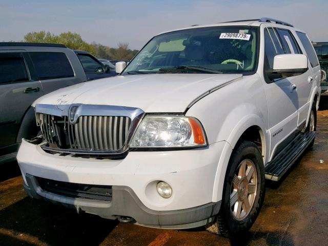 5LMFU27RX4LJ13000 - 2004 LINCOLN NAVIGATOR Blanc photo 2