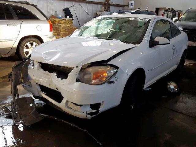 1G2AL15F777394438 - 2007 PONTIAC G5 WHITE photo 2